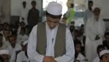چرا اهل تسنن دست بسته نماز می‌خوانند!