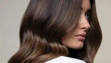 برای عید امسال موهاتو خودت رنگ کن؛ ترکیب رنگ موی قهوه‌ای شکلاتی!