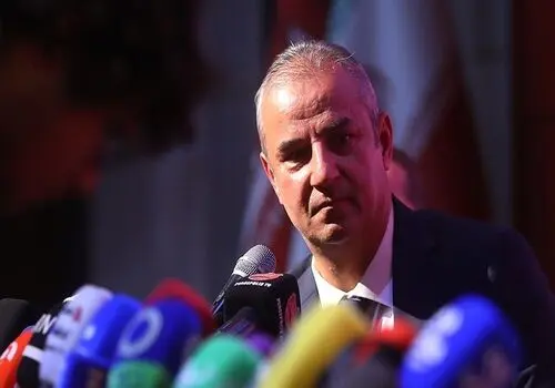 پاسخ رد کارتال به گلزن دربی