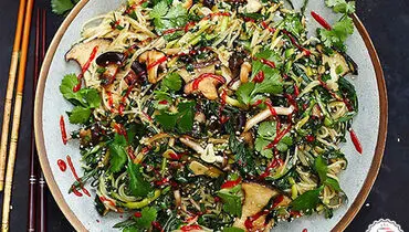 نودل سبزیجات؛ غذای سریع چینی