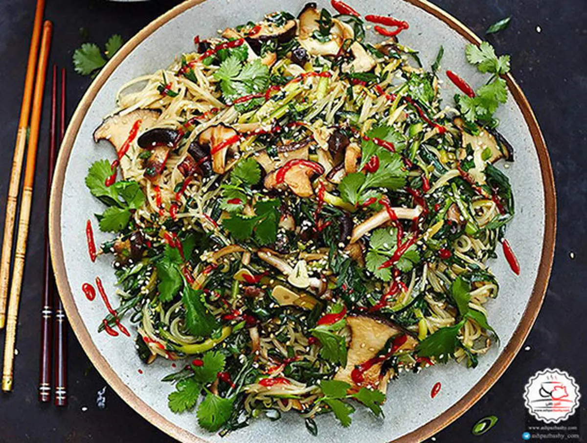 نودل سبزیجات؛ غذای سریع چینی