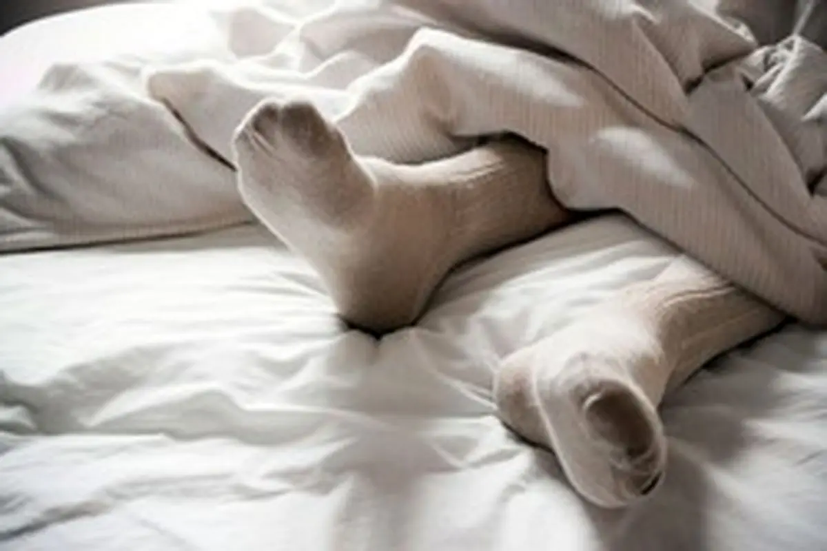 شب‌ها با جوراب بخوابید