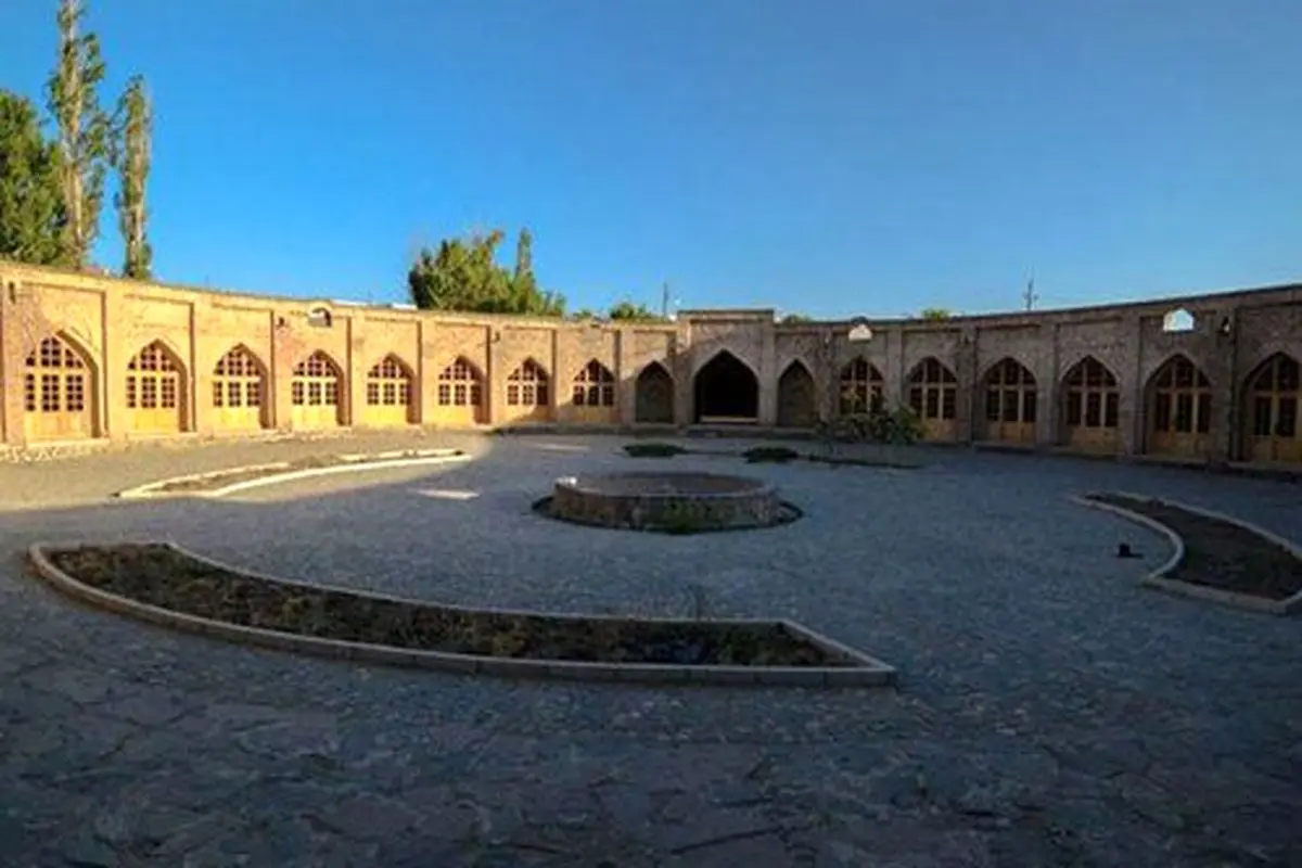 کاروانسرای تاج‌آباد متفاوت ترین کاروانسرای مدور ایران