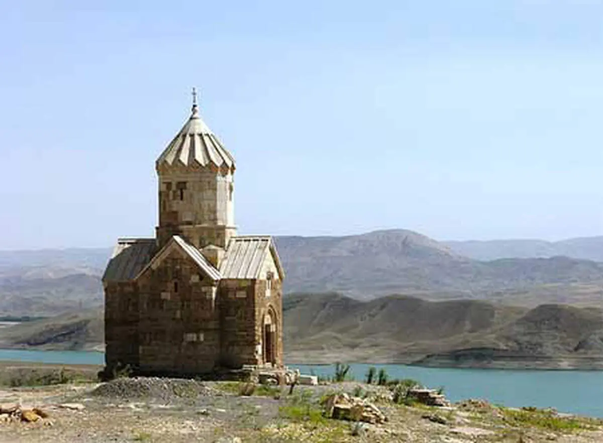کلیسای مریم مقدس چالدران