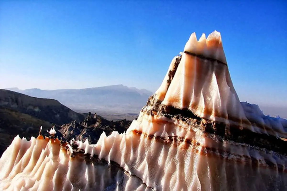 گنبد نمکی جاشک بزرگترین گنبد نمکی خاورمیانه