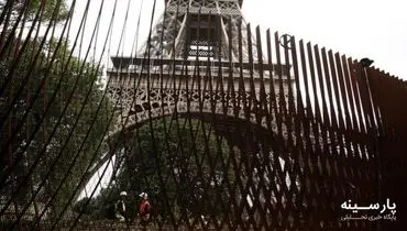 پاریس دور برج ایفل حفاظ‌های ایمنی نصب کرد