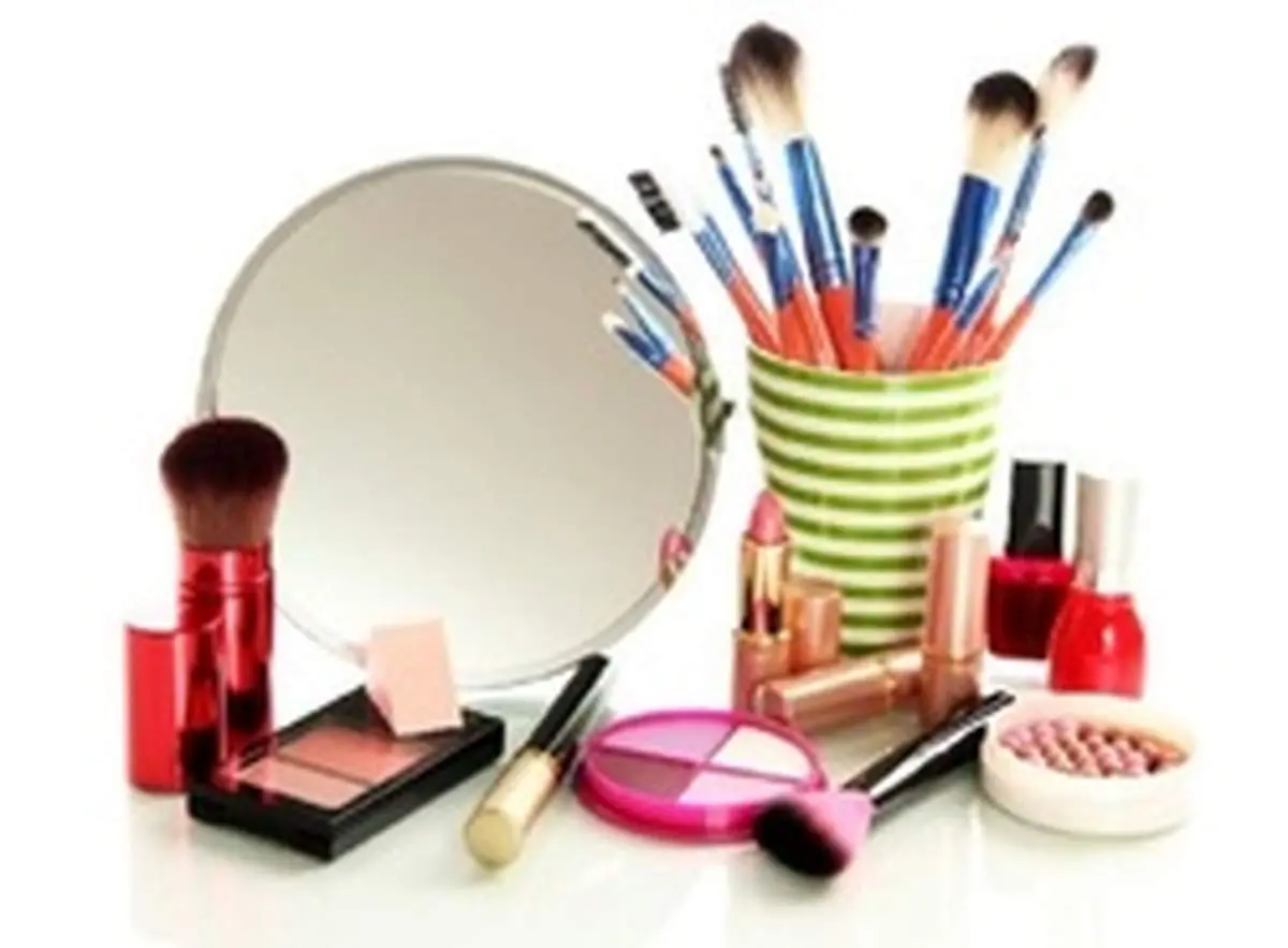 ۱۰ نکته برای استفاده بیضرر از لوازم آرایش