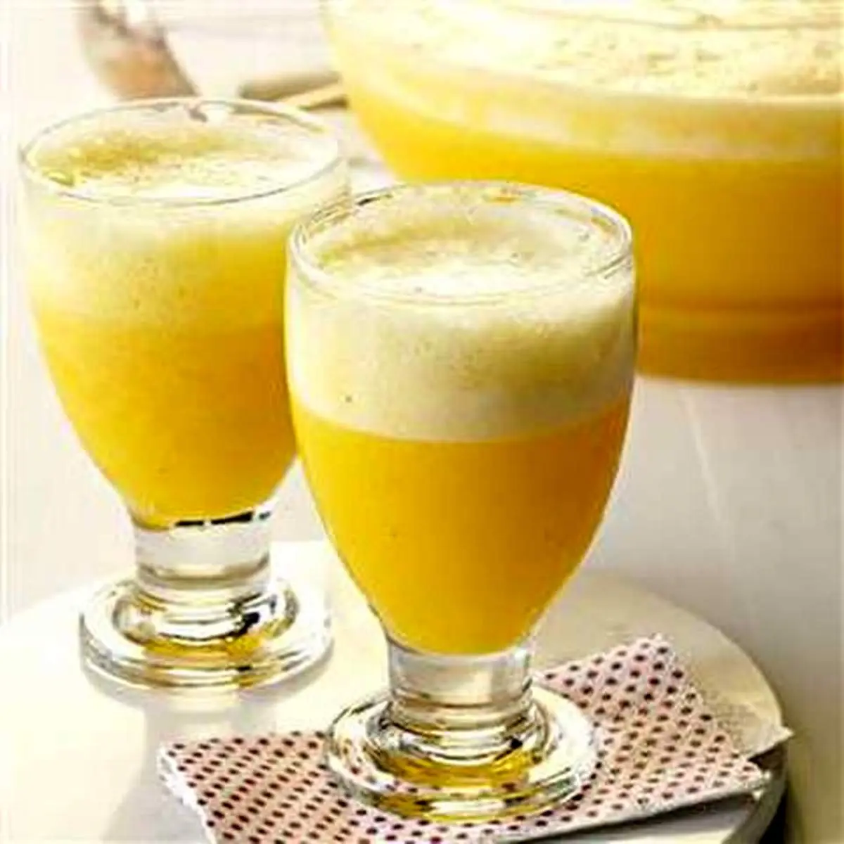 طرز تهیه اسموتی ترکیبی نوشیدنی مخصوص روزهای گرم تابستان