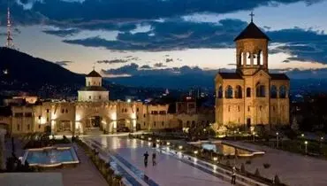 کلیسای سه گانه تفلیس عجیب‌ترین جاذبه‌ گرجستان