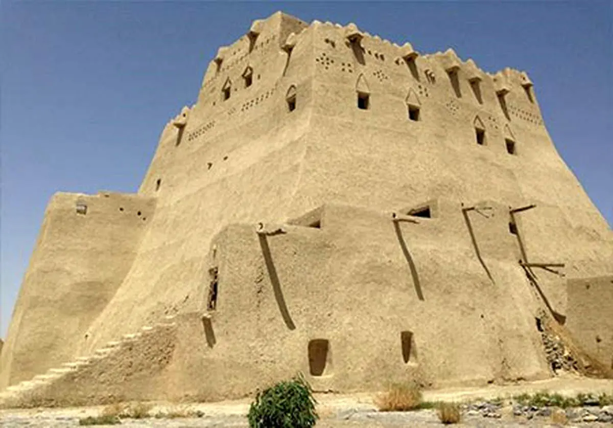 قلعه سب سالم ترین بنای تاریخی در سیستان و بلوچستان