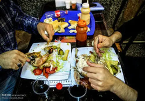 ۸ باور غلط در مورد نمک‌ها که باید بدانید+ اینفوگرافیک