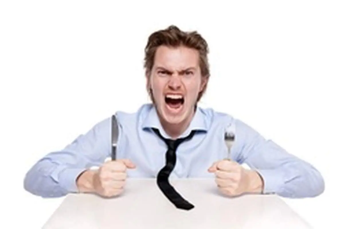 تحمل گرسنگی چه بر سر بدن میآورد؟