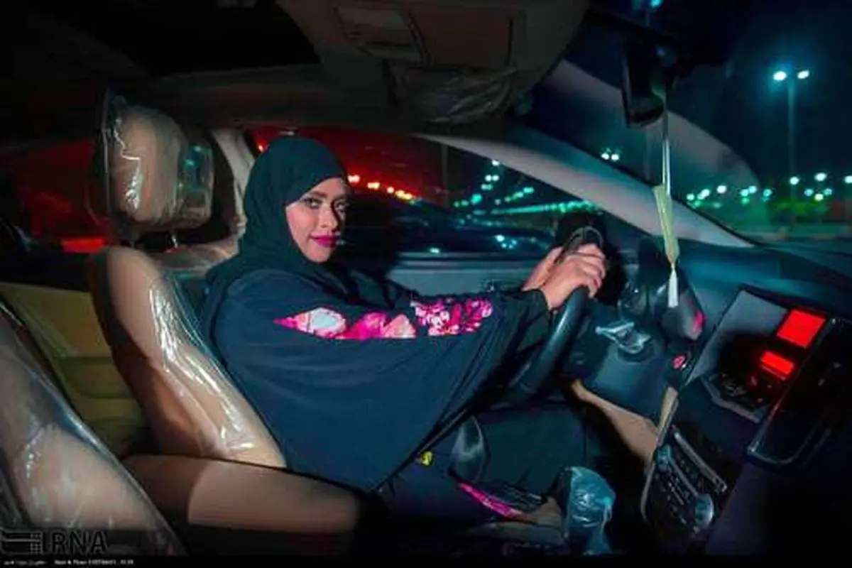 آغاز رانندگی زنان درعربستان +عکس