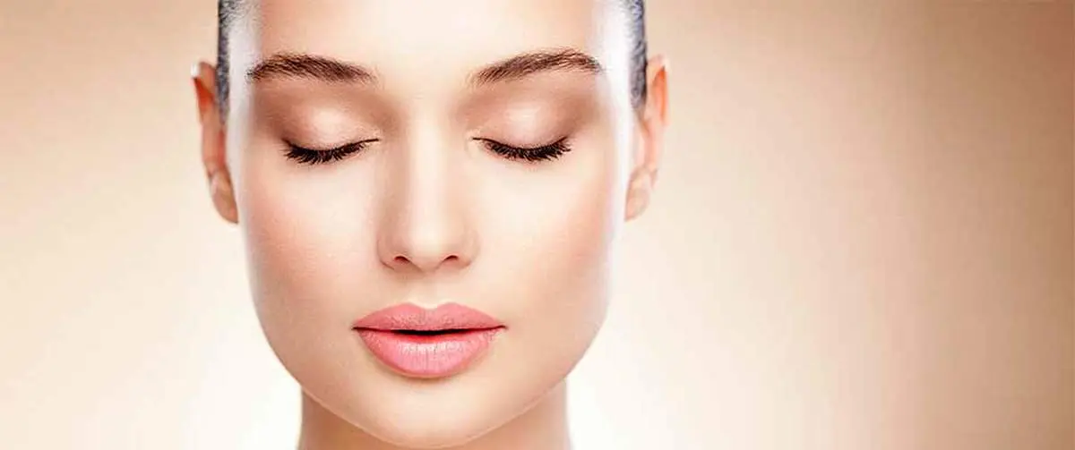 چند راهکار ساده برای فر کردن مژه