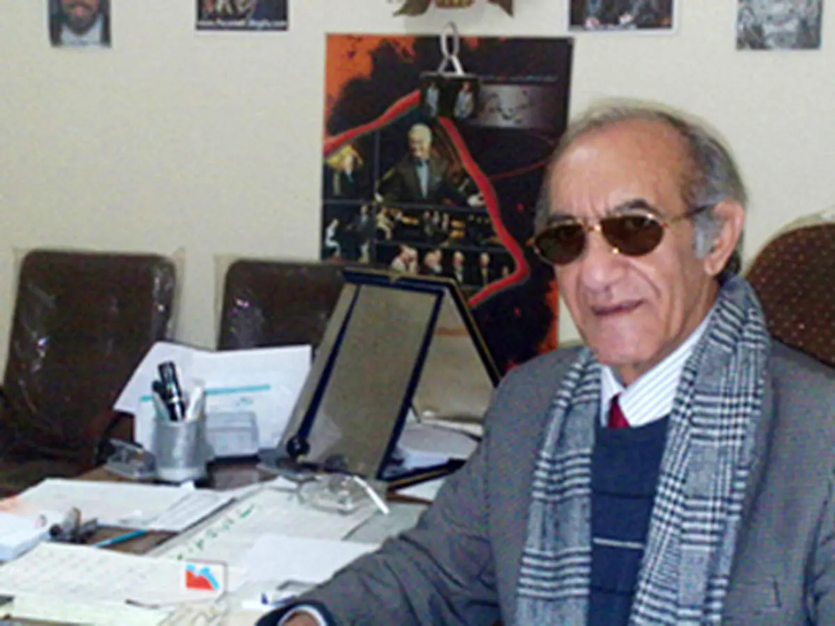 گفتگو با اسفندیار قره باغی خواننده سرود معروف"آمریکا مرگ به نیرنگ تو"  :صداوسیما هیچ گاه مدافع موسیقی نبوده است
