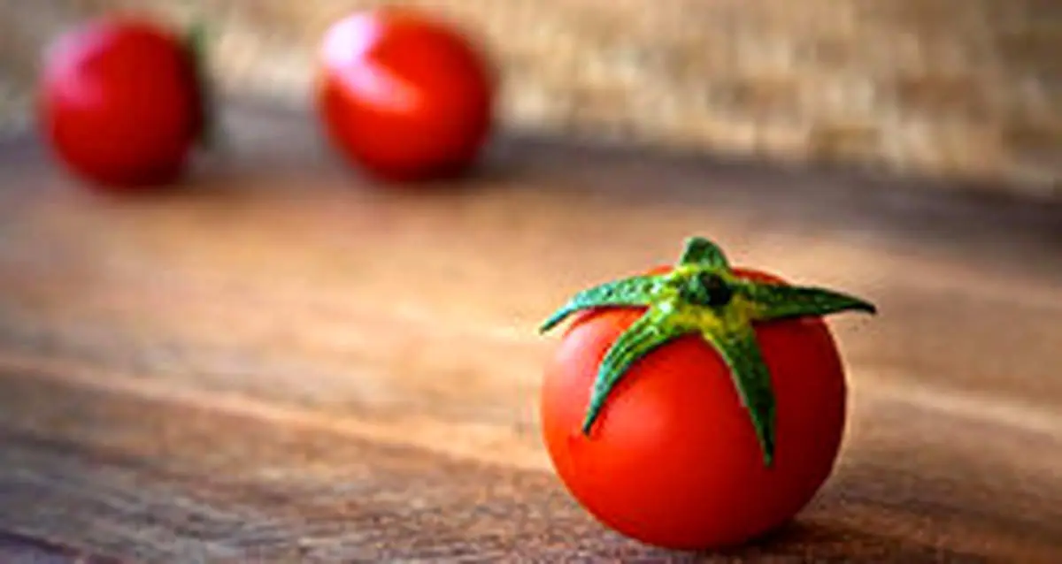 با روغن هسته گوجه فرنگی پوستی درخشان و بدون لک داشته باشید