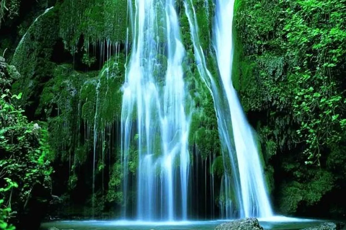 کبودوال، تنها آبشار خزه ای ایران