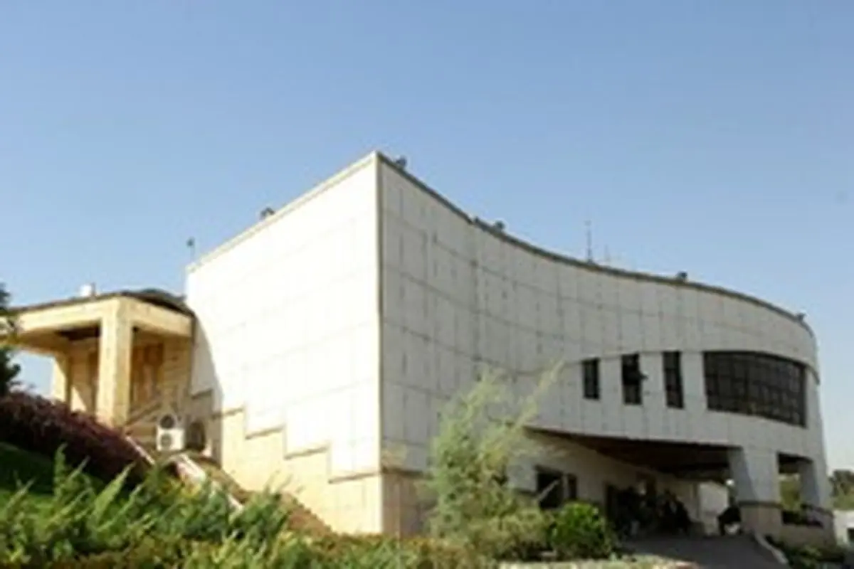 خانه شعر به شرکت نوسازی عباس آباد واگذار شد
