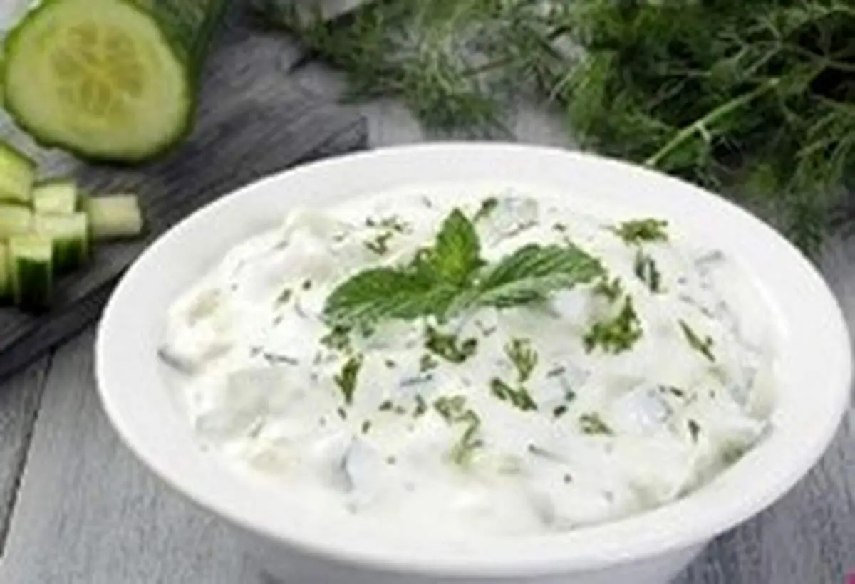 طرز تهیه سالاد ماست و خیار به سبک هندی