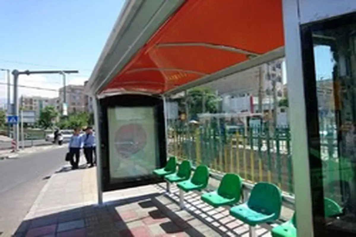 نصب سرپناه در خطوط تاکسی و اتوبوس سطح منطقه 5 پایتخت