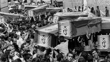 سرنگونی هواپیمای مسافربری ایران توسط آمریکا؛ عمدی یا اشتباهی؟