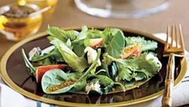 طرز تهیه سالاد سیب وکرفس و اسفناج