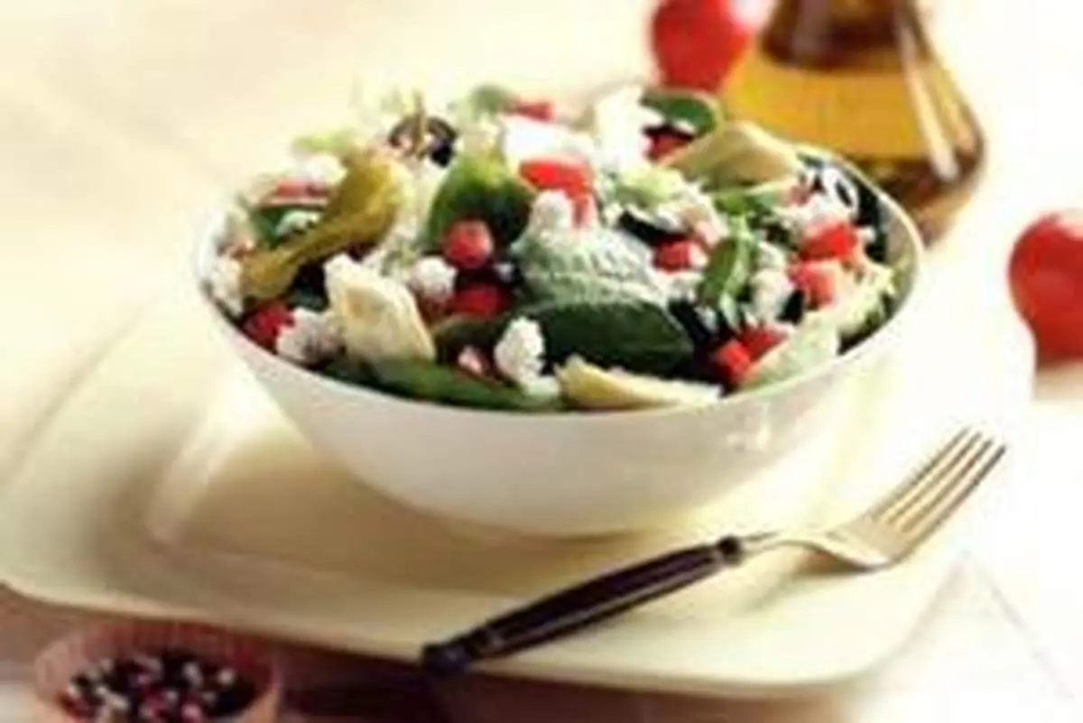 طرز تهیه سالاد یونانی با کدو سبز