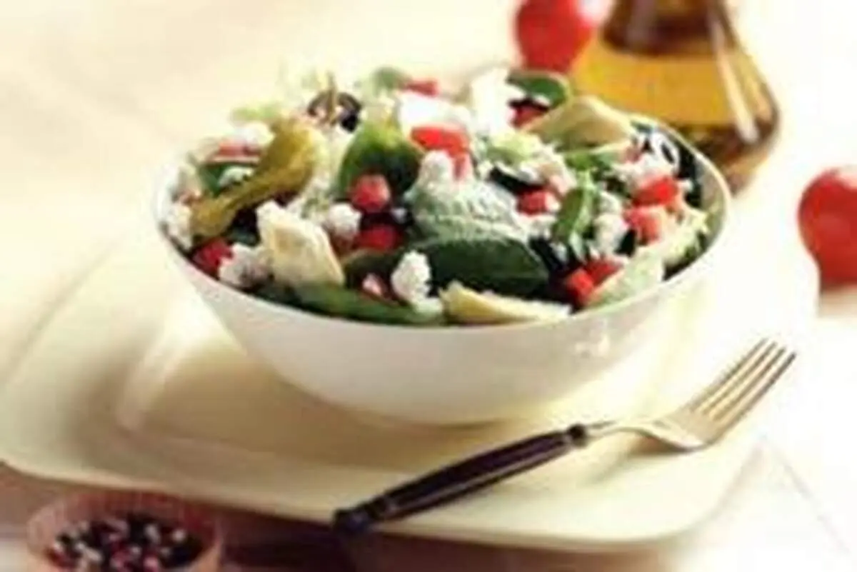 طرز تهیه سالاد یونانی با کدو سبز
