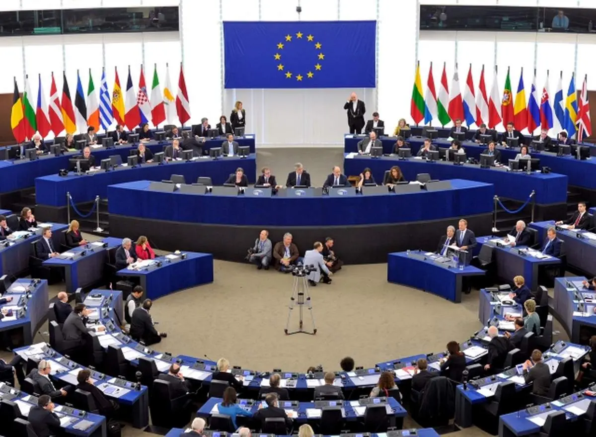 همکاری غیر الزامی بانک سرمایه گذاری اروپا -EIB- با ایران