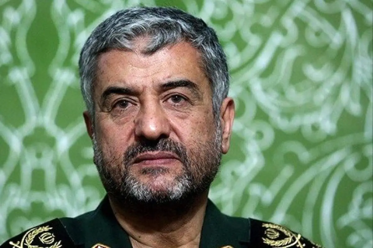 شرایط «تنگه هرمز برای همه و یا هیچ‌کس» را می توان به دشمنان فهماند