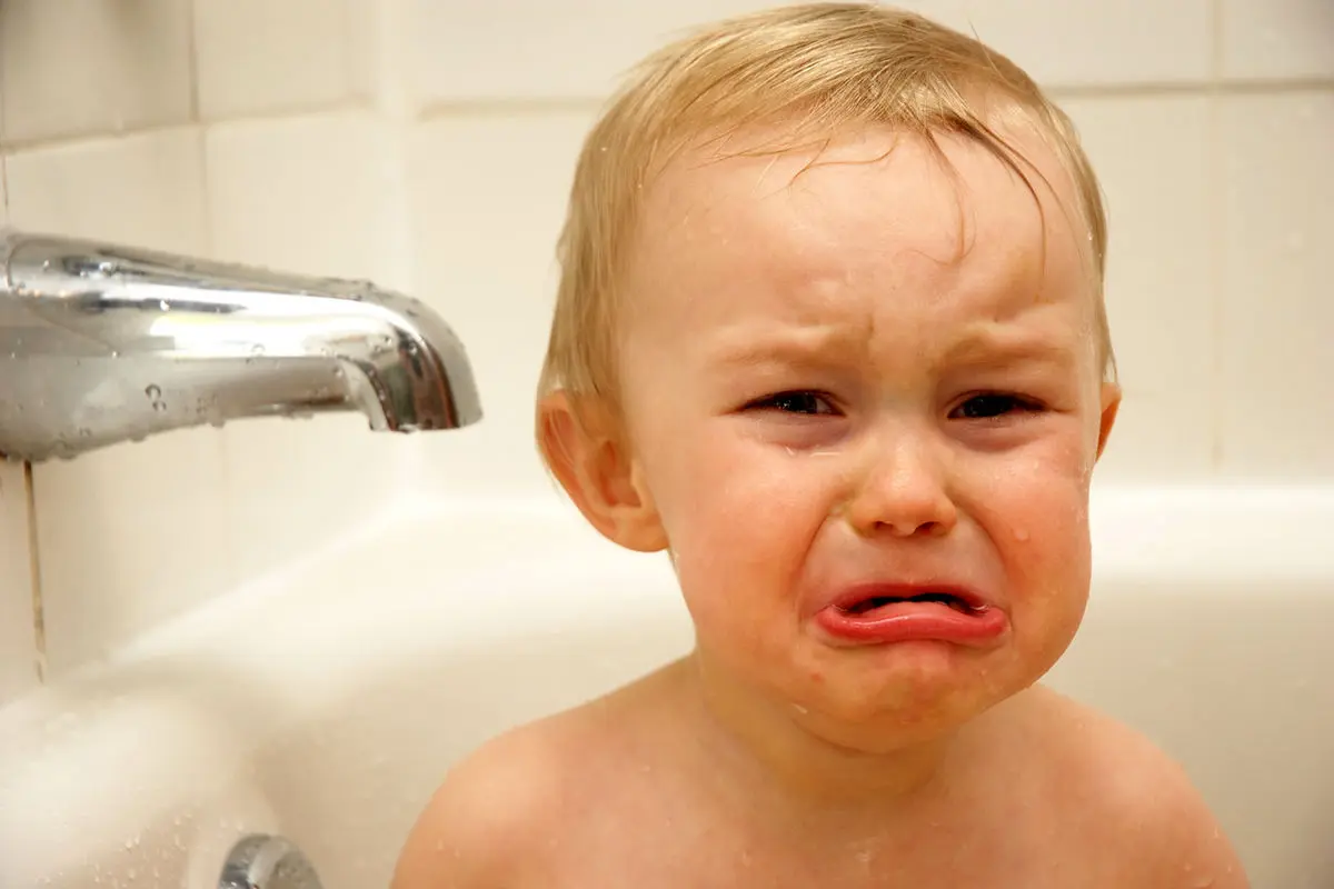 علت ترس کودکان از حمام چیست