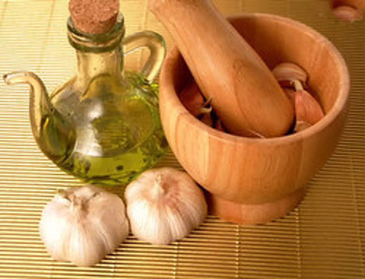 روش‌های تهیه روغن سیر برای رشد مجدد مو