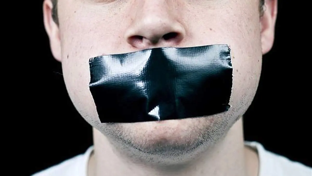 چه رفتاری در مقابل فرد غیبت‌کننده داشته باشیم؟