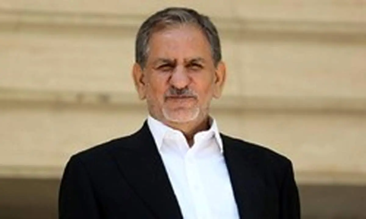 اعتراض به معاون اول رئیسجمهور در یک مراسم