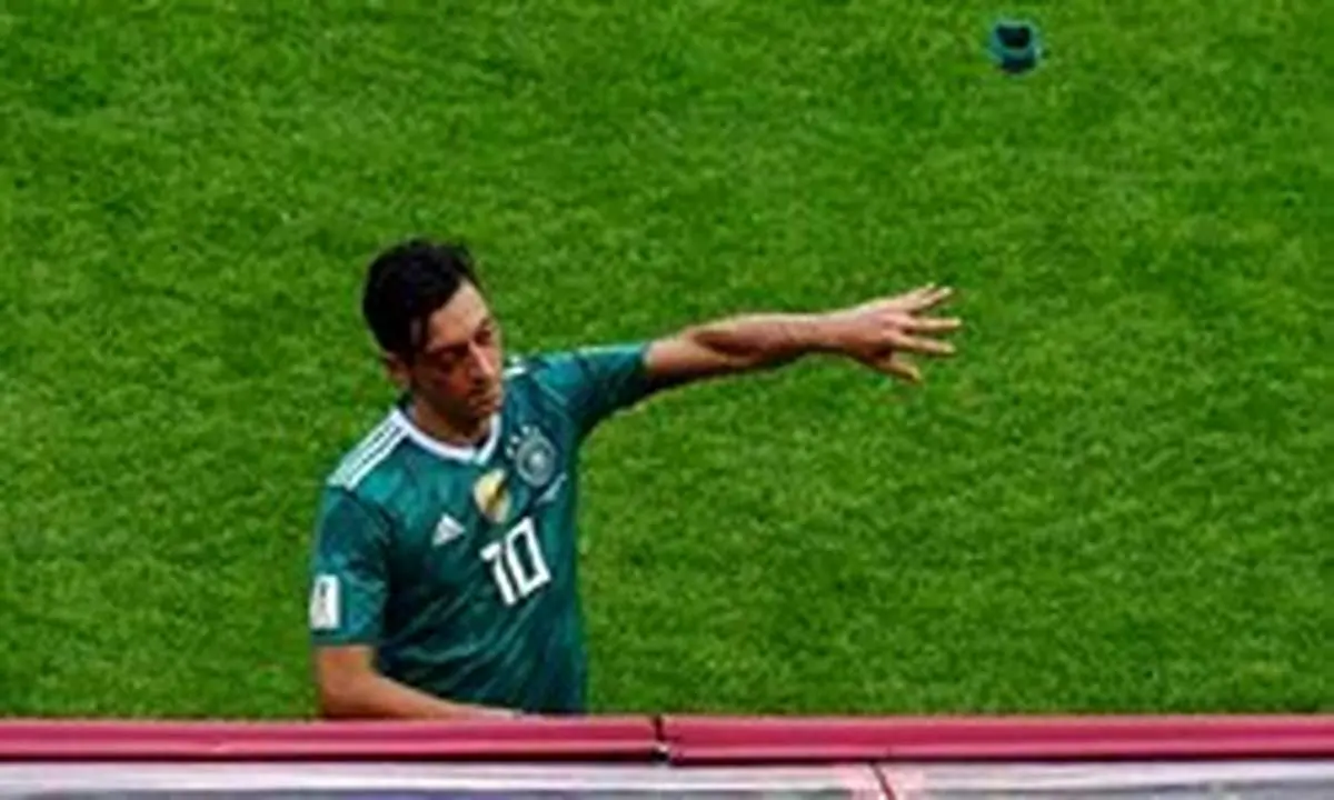 اوزیل رسما از تیم ملی آلمان خداحافظی کرد