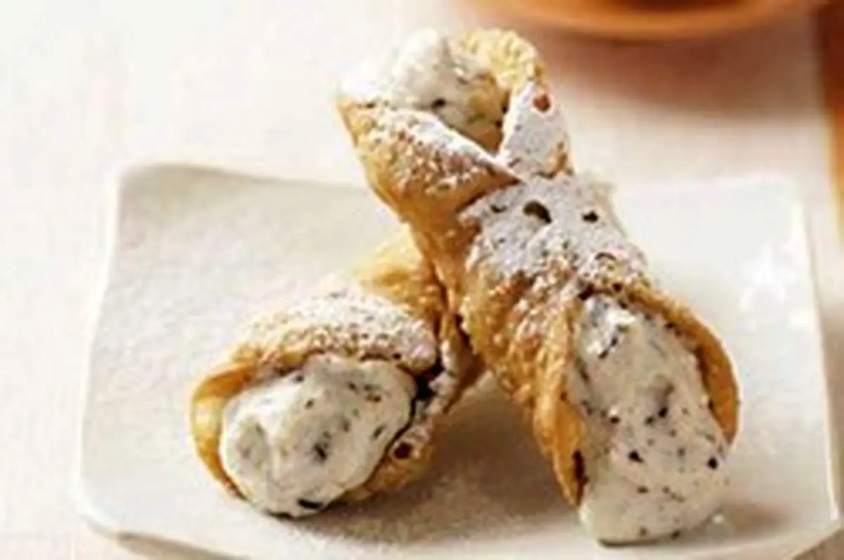 طرز تهیه کانولی با طعم پنیر