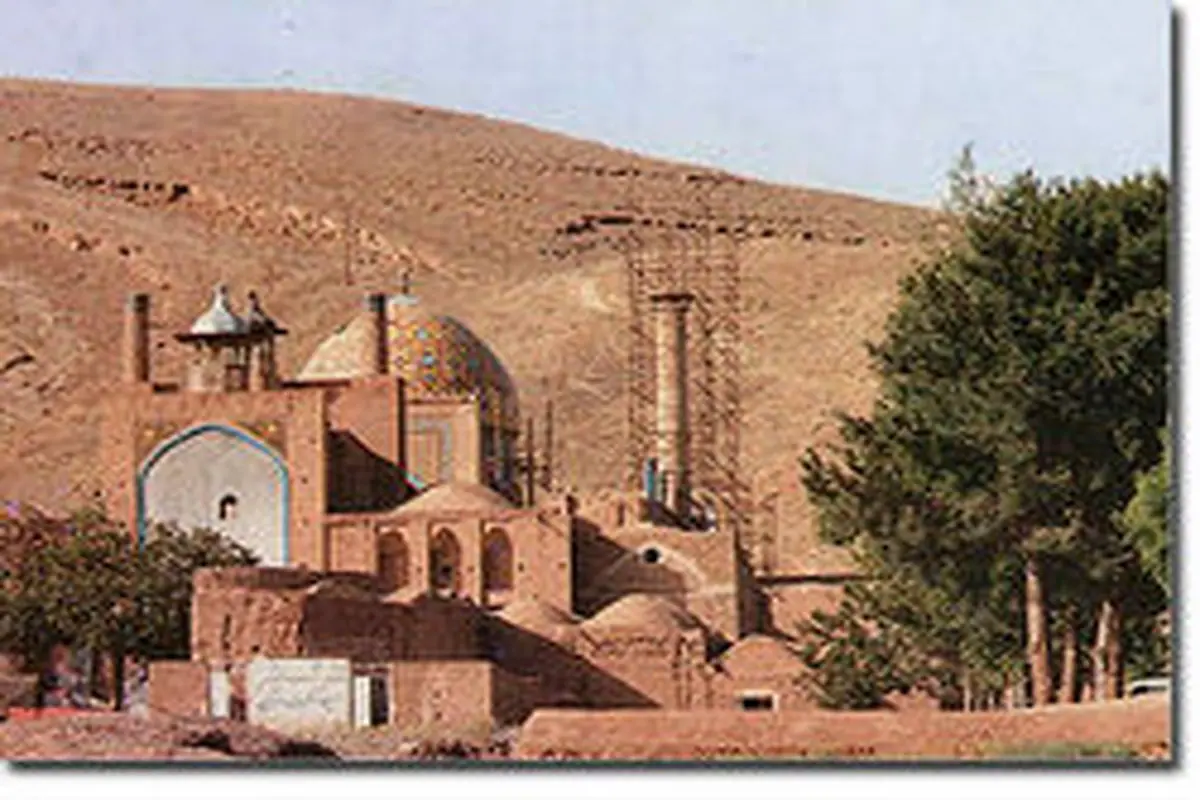 مشهد اردهال امامزاده ای در کاشان