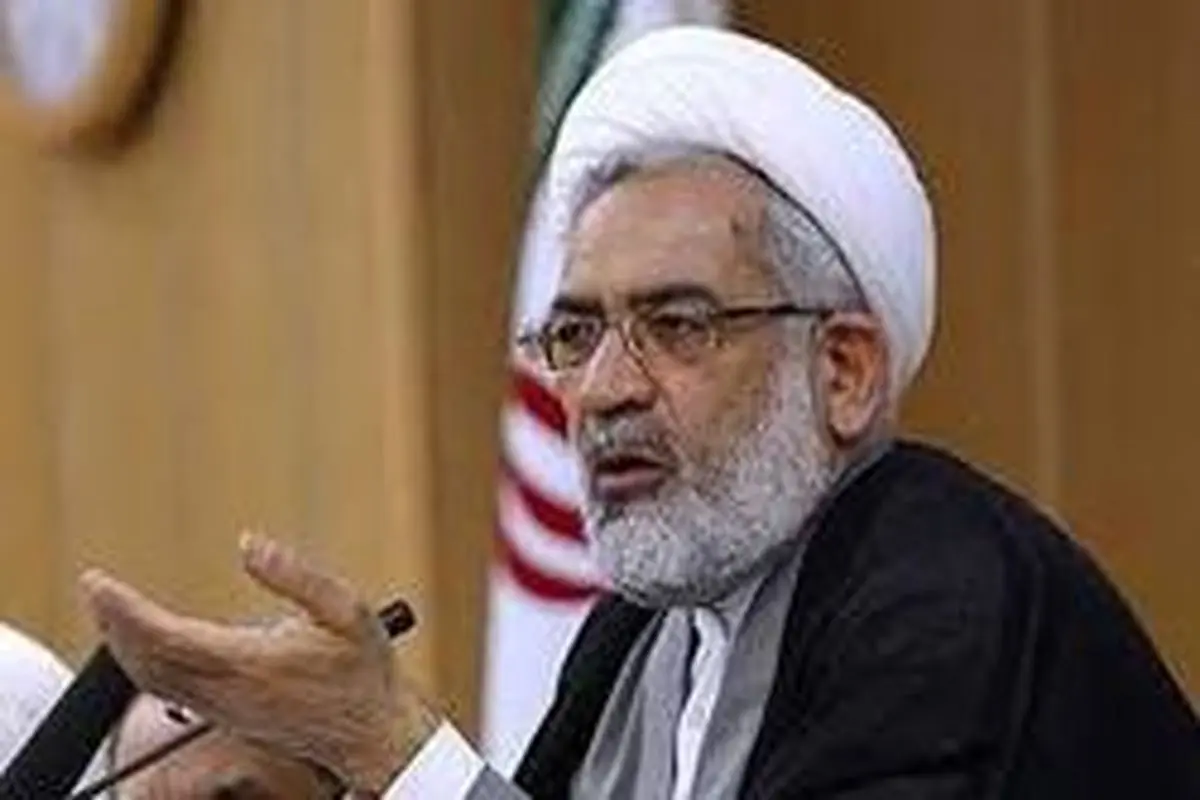 منتظری: به خدا قسم برخورد قضایی با موضوع حجاب جواب نمی دهد