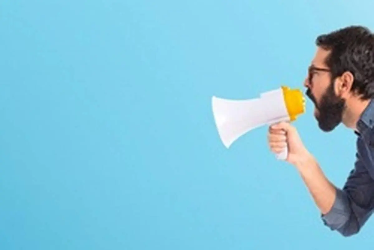 برای مبارزه با فساد تنها شعار ندهیم
