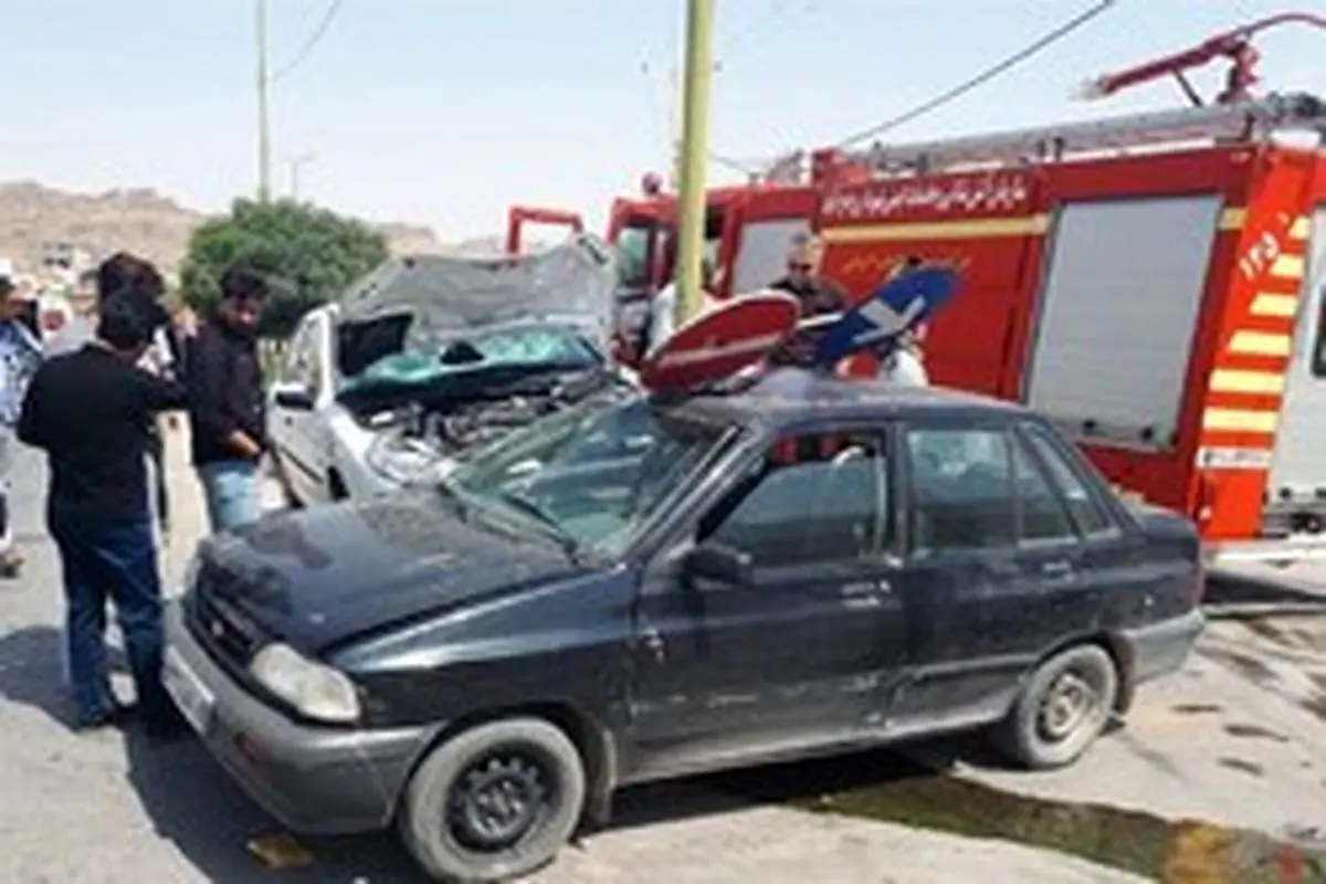 برخورد خودرو با پاکبانان شهر خرم‌آباد حادثه آفرید