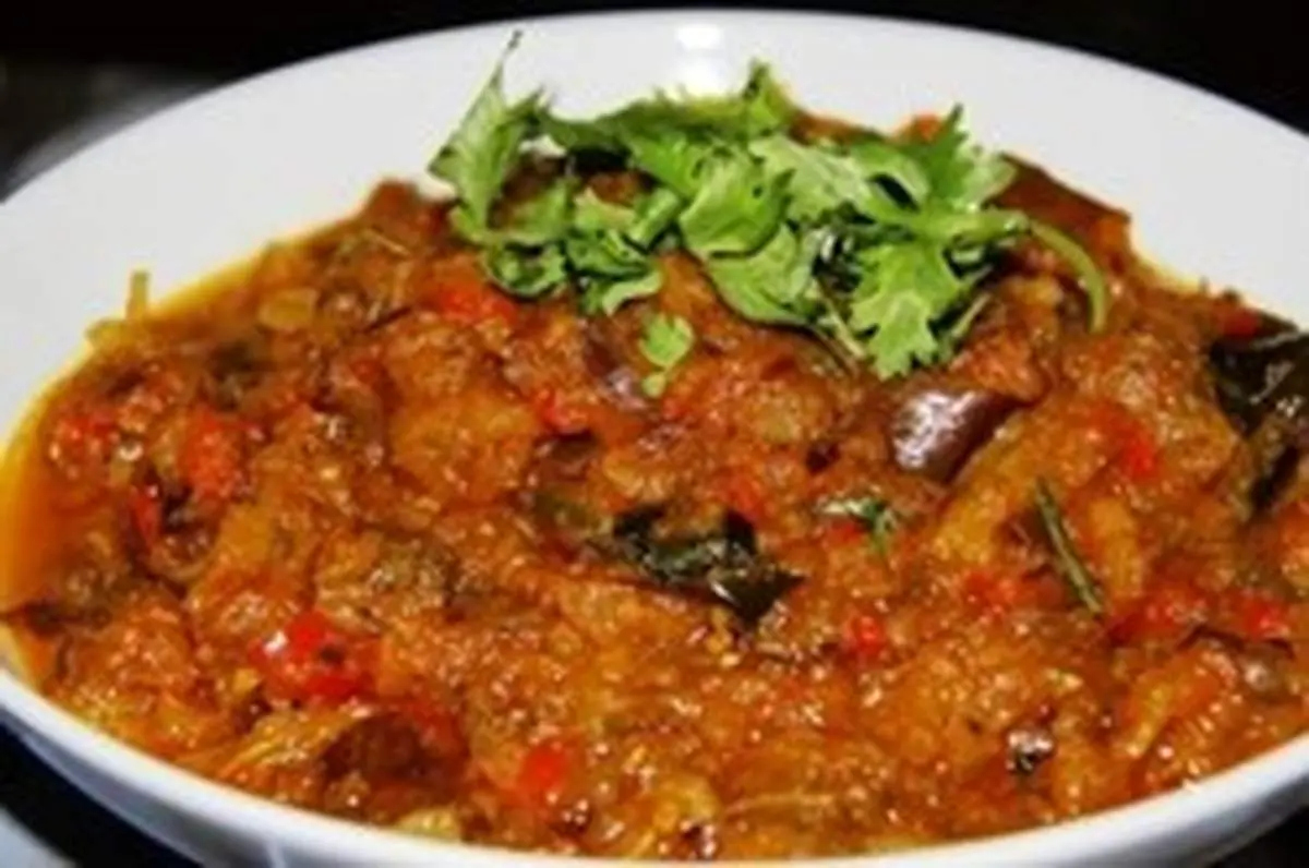 طرز تهیه پوره بادمجان هندی