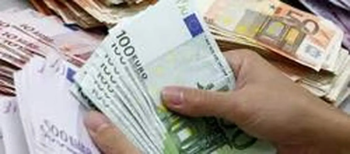 ۵  دلال غیرمجاز ارز در قم دستگیر شدند