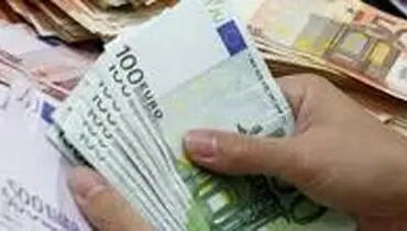 ۵  دلال غیرمجاز ارز در قم دستگیر شدند