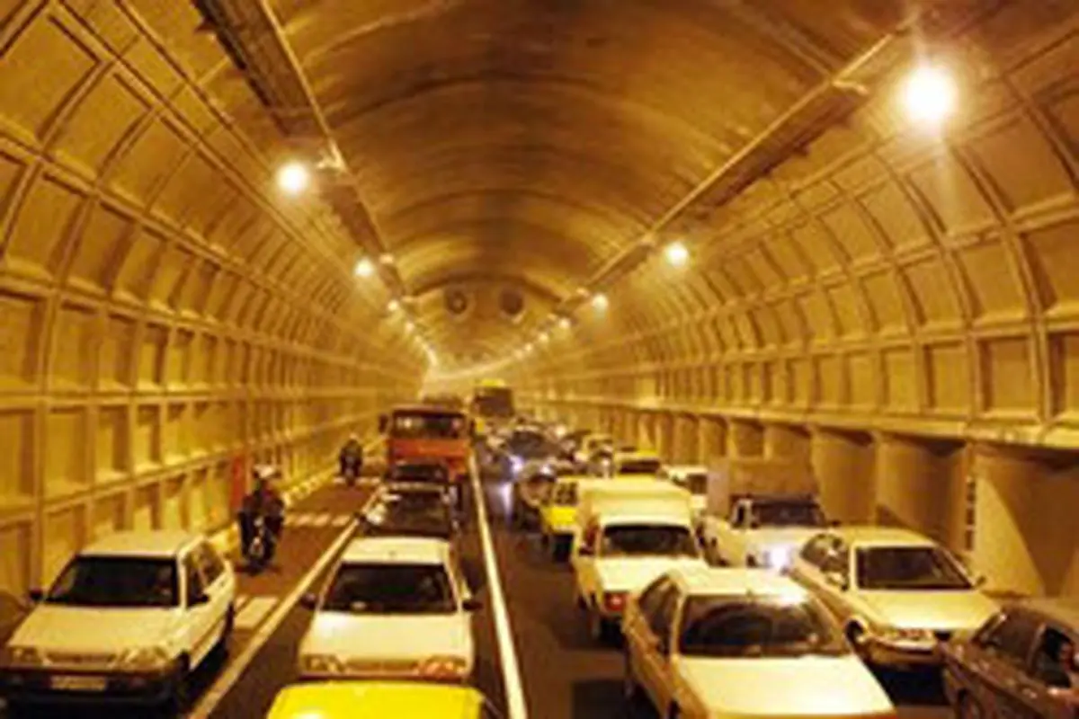 برخورد با موتورسیکلت ها و کامیون ها در تونل‌های شهر