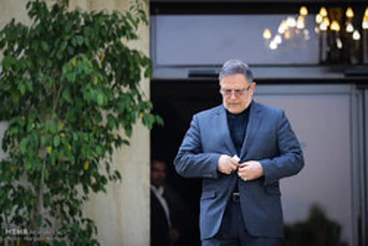 آخرین سخنرانی سیف در بانک مرکزی آغاز شد