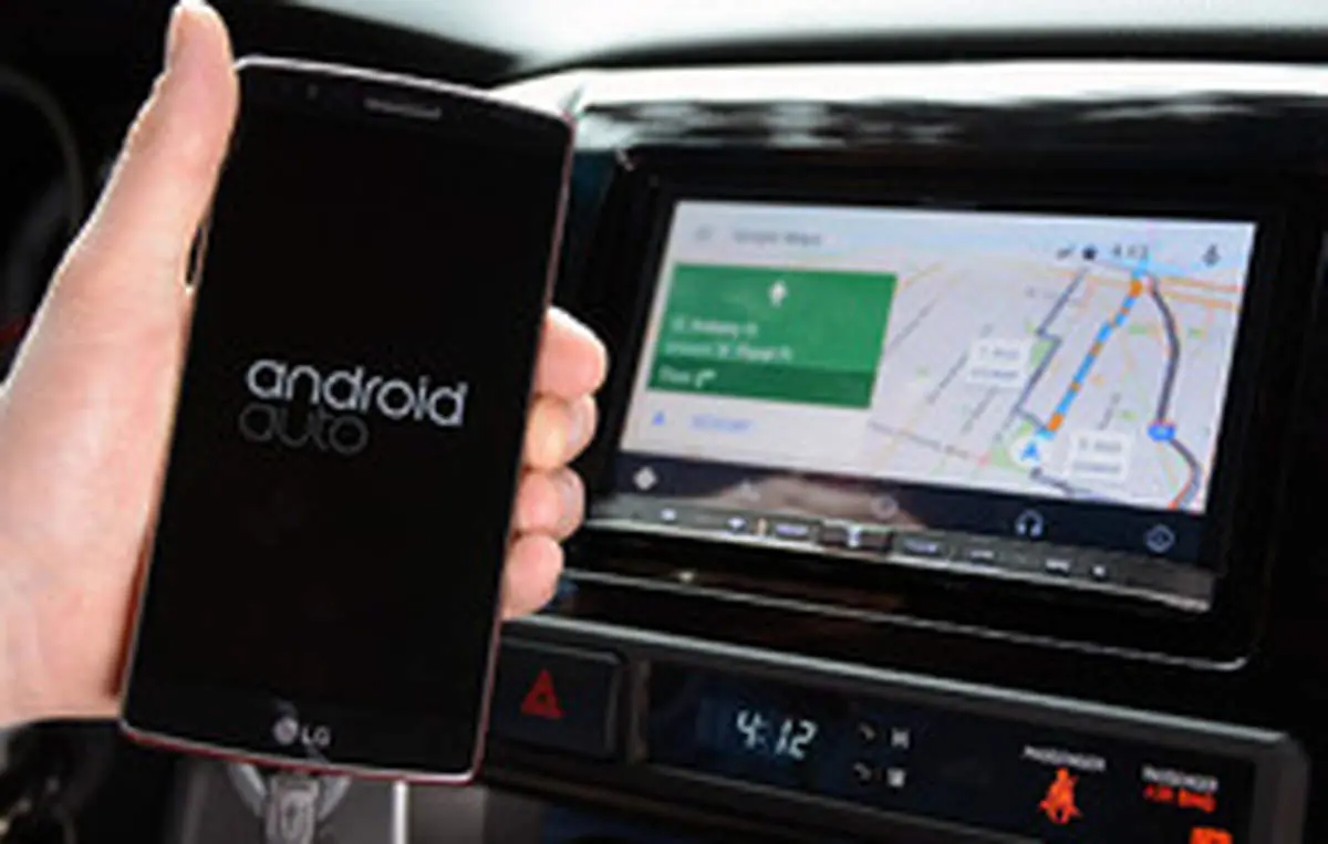 اندروید آتو (Android Auto) چیست و چه قابلیتهایی دارد؟