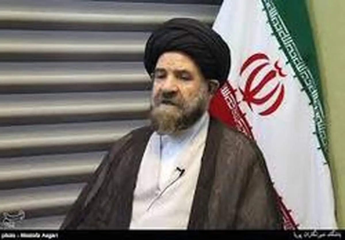 آیت الله بطحایی: اگر ترامپ خواست به تهران بیاید او را پذیرا باشیم