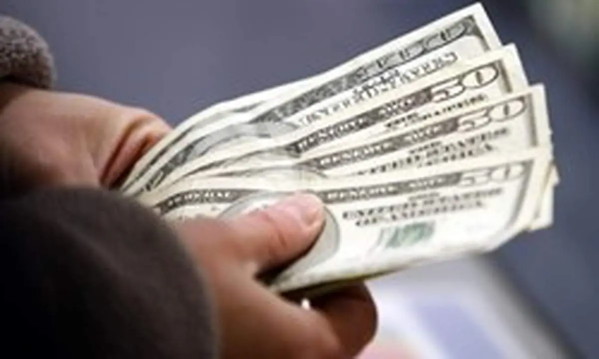 افت بهای ارز در بازار ثانویه