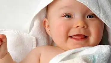 رنگ چشم نوزاد چه زمانی تثبیت می‌شود؟