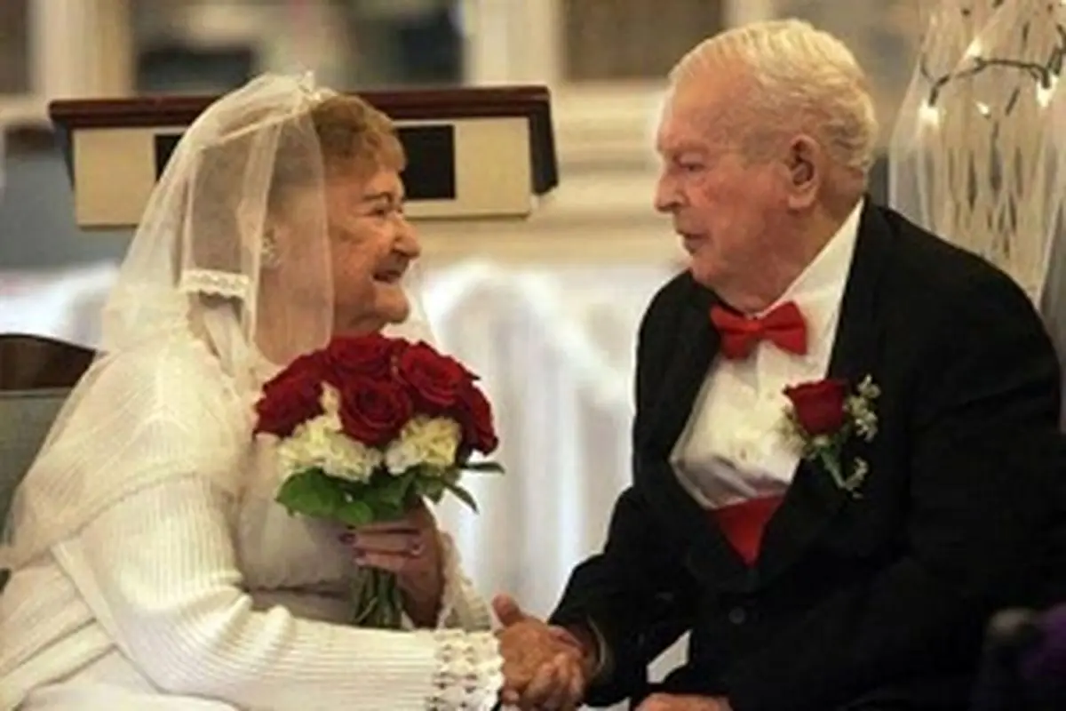 ازدواج در پیری درست است یا غلط؟
